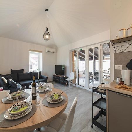 Apartment Fiora Kaštela المظهر الخارجي الصورة