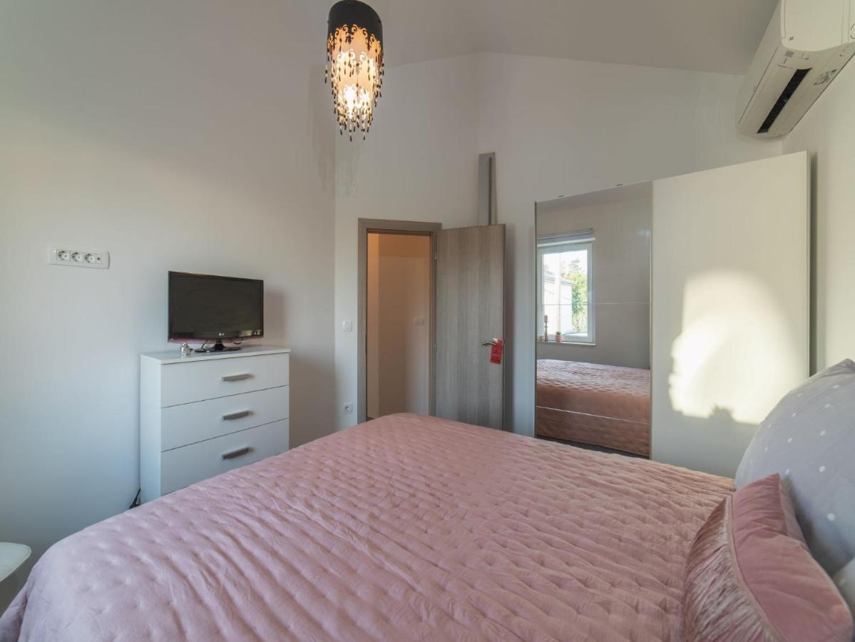 Apartment Fiora Kaštela المظهر الخارجي الصورة