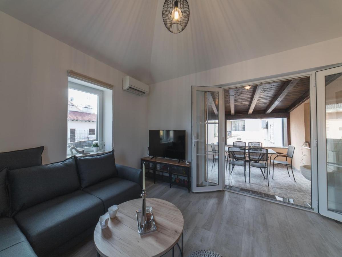 Apartment Fiora Kaštela المظهر الخارجي الصورة
