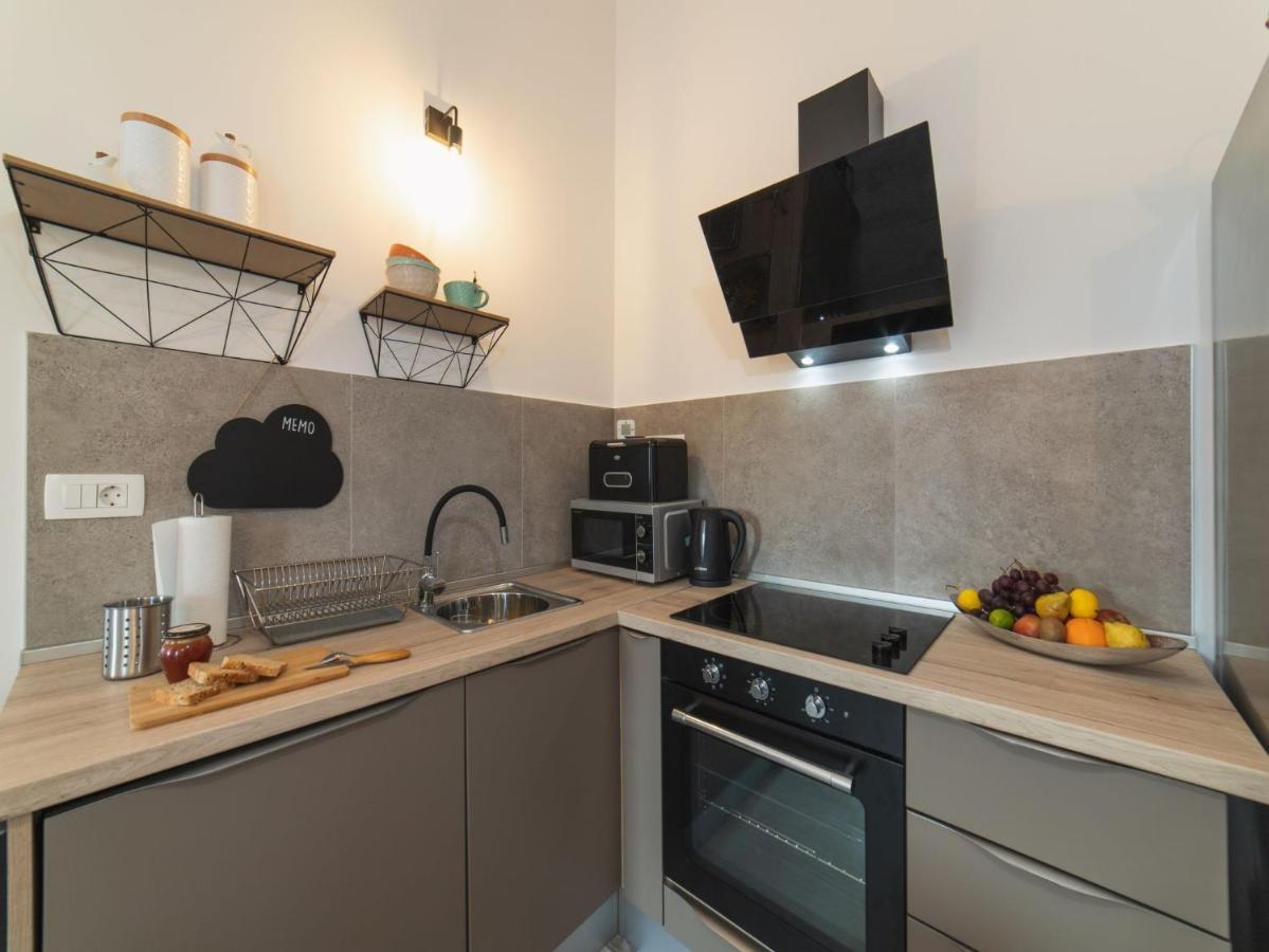 Apartment Fiora Kaštela المظهر الخارجي الصورة