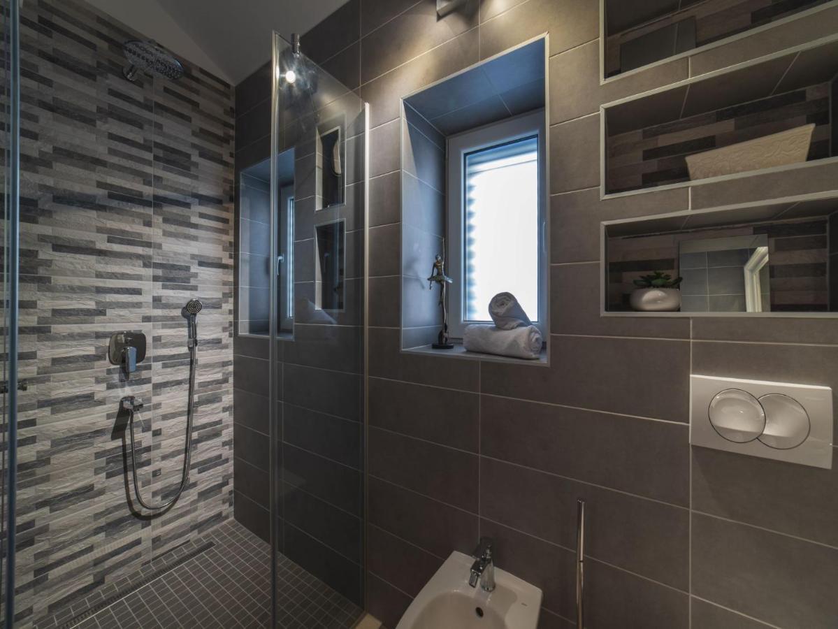 Apartment Fiora Kaštela المظهر الخارجي الصورة