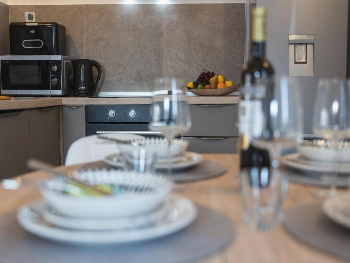 Apartment Fiora Kaštela المظهر الخارجي الصورة