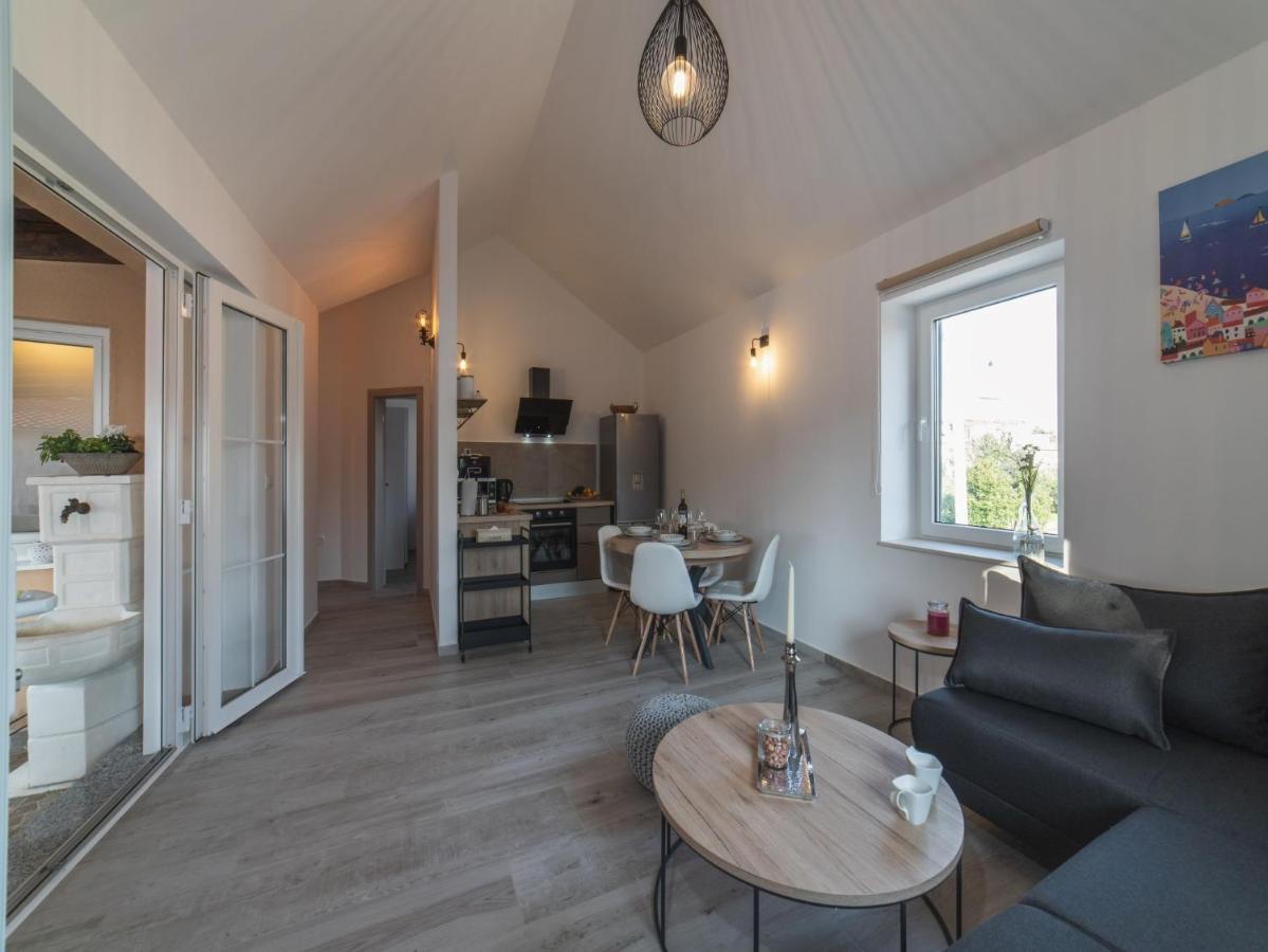 Apartment Fiora Kaštela المظهر الخارجي الصورة