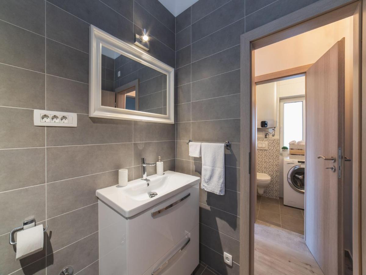Apartment Fiora Kaštela المظهر الخارجي الصورة
