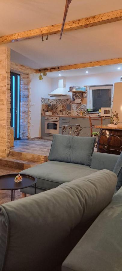 Apartment Fiora Kaštela المظهر الخارجي الصورة
